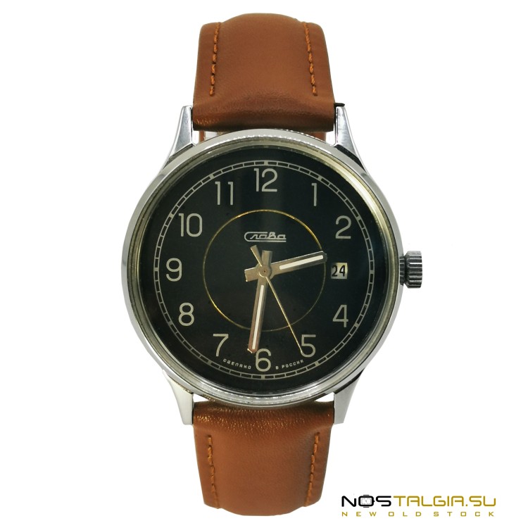 Slava2414腕表是全新的存储，生产于1993年