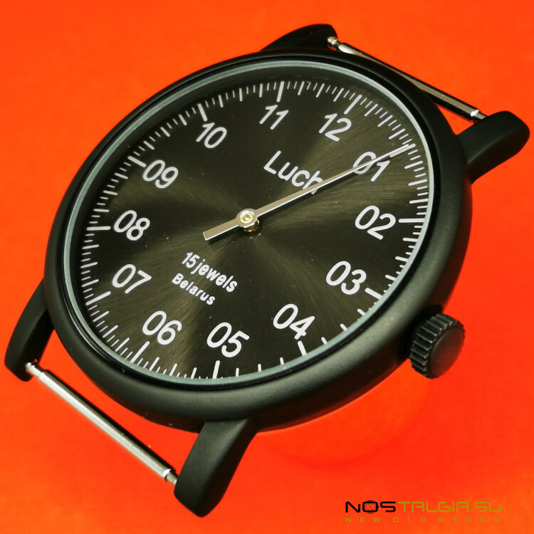 Часы Луч Однострелочник в черном дизайне