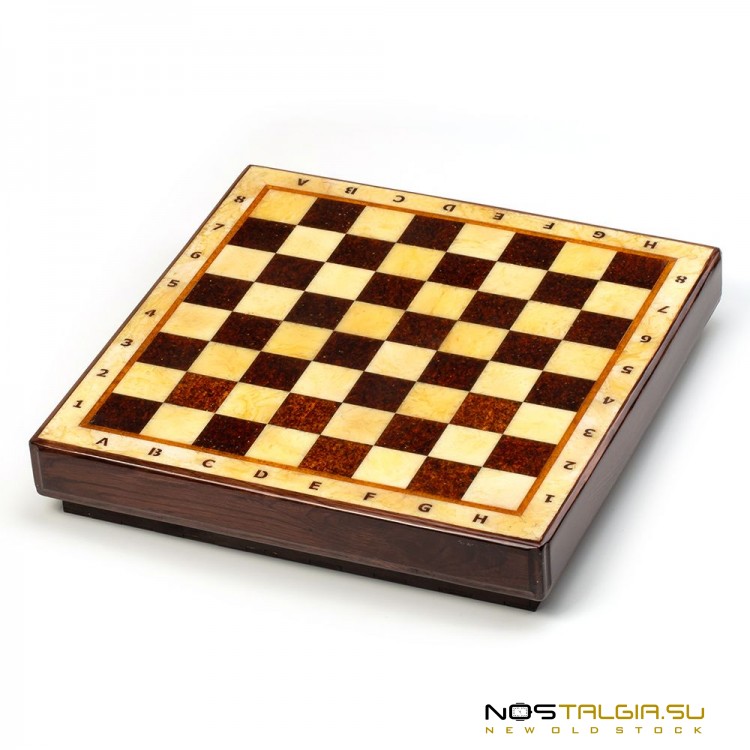 Ювелирная шахматная доска "Ларец" из натурального дерева - ручная работа 