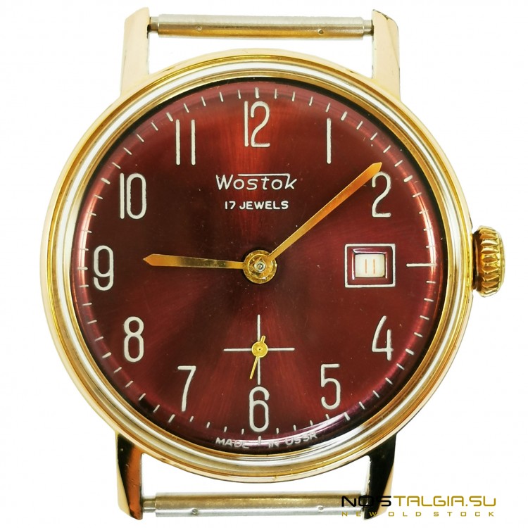 Часы "Восток" СССР, с вынесенной секундной стрелкой и боковым календарем, новые с хранения 