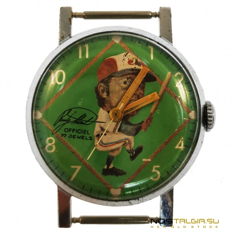 Миниатюрные часы "Заря" СССР Бейсбол механические, новые с хранения 