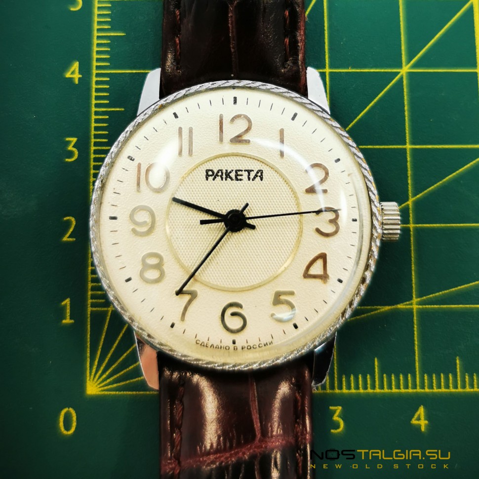 腕時計「ラケタ」-2609-HA（ロシア製）クロームメッキケース付き、中古