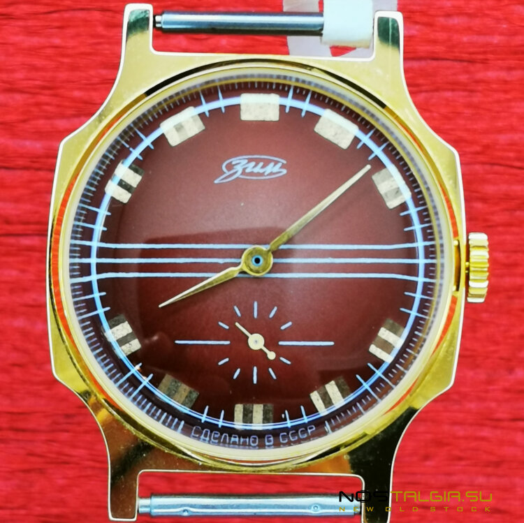 Часы "ЗИМ" СССР с бордовым циферблатом, новые