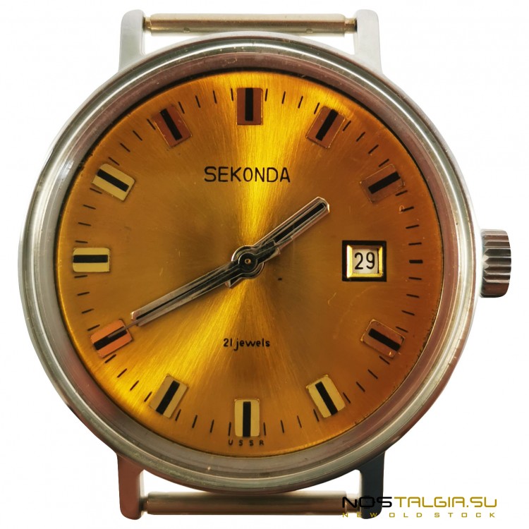 手表"荣耀"-2428，"苏联的质量标志"，日历从存储新 